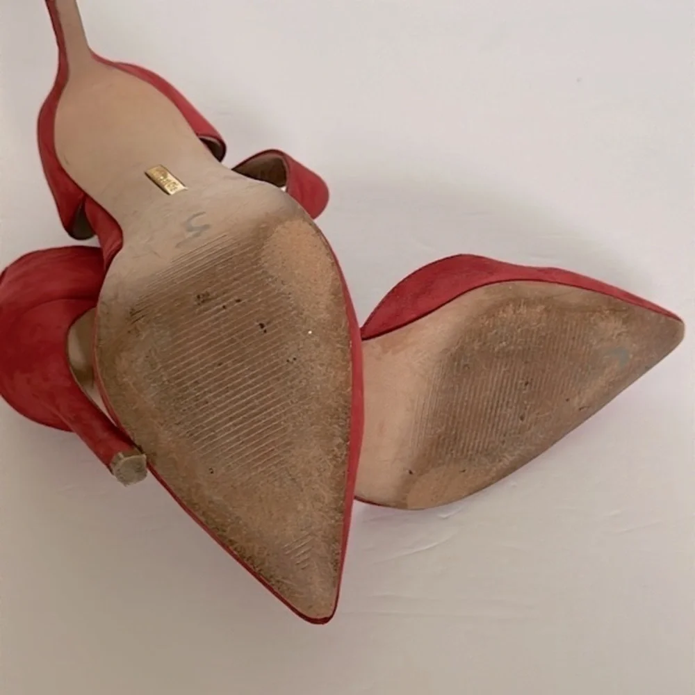 LOUISE ET CIE JENNOX HEEL Womens 5.5 or 36 Medium Red Suede